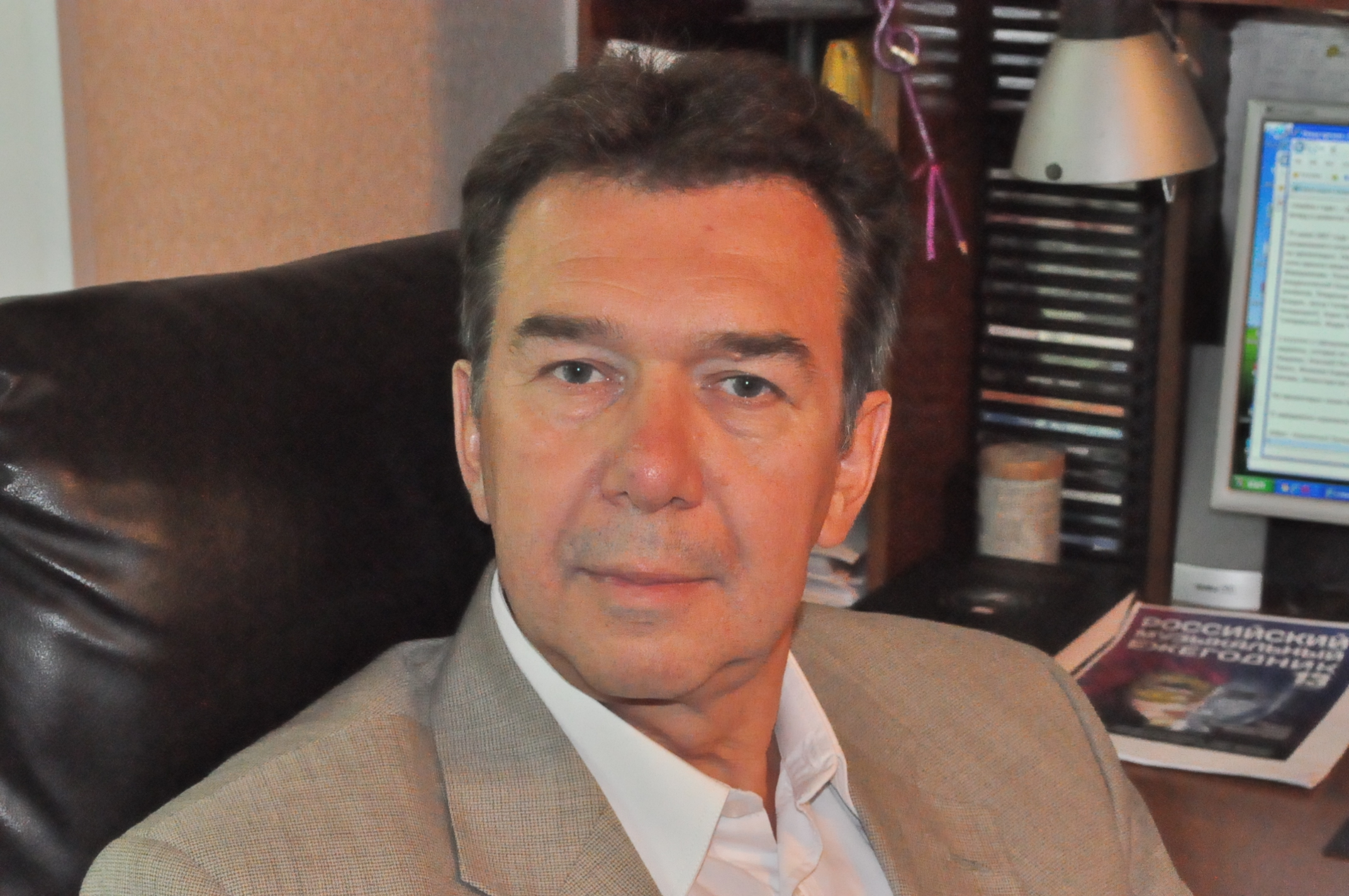 Александр Владимирович Тихонов