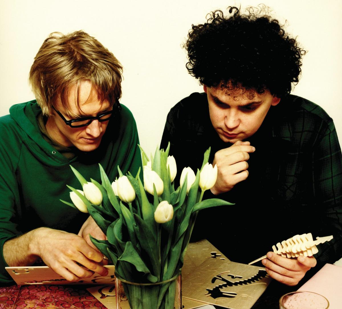 Simian Mobile Disco, simian mobile disco cruel intentions, simian mobile disco скачать, simian mobile disco i believe, tits acid simian mobile disco, simian mobile disco скачать бесплатно, simian mobile disco nike 