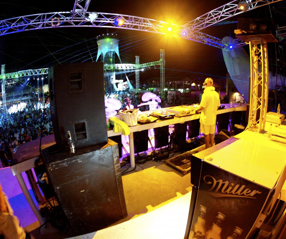 Fort Dance, It s Miller Time, miller time, its miller time, tonight its miller time, каzантип 2010