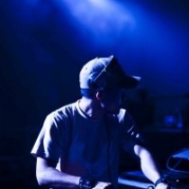 dj - Victor Goh