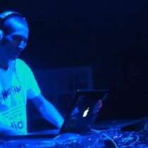 dj - Richy Vuelcom
