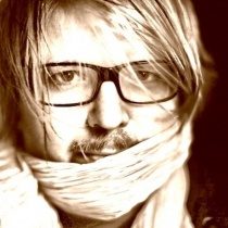 dj - Robert Babicz