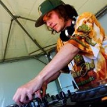 dj - Toy Machine