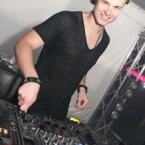 dj - DJ Indigo
