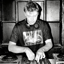 dj - Chemical Noize