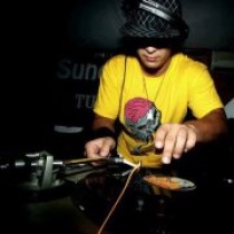 dj - D-Soul