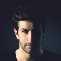 dj - John van Doe