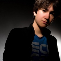 dj - Robby East