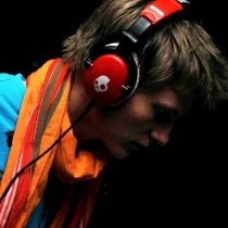 dj - Tom Parker