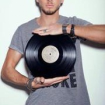 dj - Mike More