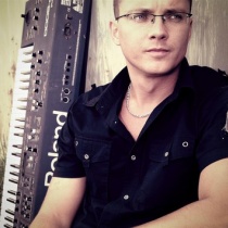 dj - DJ Alex