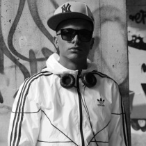 dj - Domenek