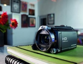 новые видеокамеры sony, новая видеокамера sony, новая видеокамера sony с проекто