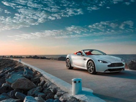 Aston Martin обновил V8 Vantage Aston Martin, Aston Martin V8 Vantage, V8 Vantage, Aston Martin V8 Vantage обзор