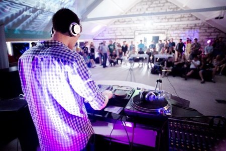 Финал чемпионата по диджеингу Spin2Win пройдет на фестивале Geek Picnic