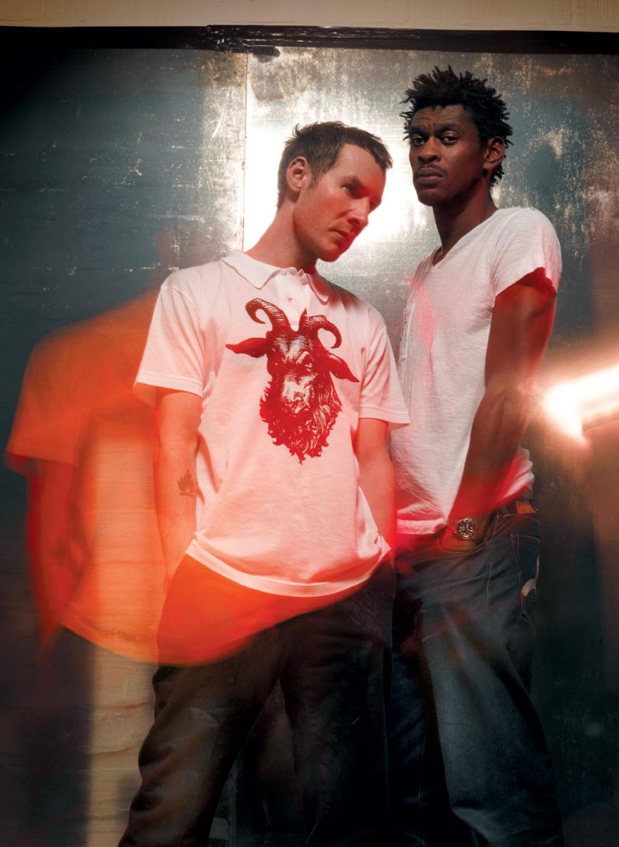 группа massive attack, massive attack atlas air, massive attack концерт, Massive Attack, Atlas Air, Тим Голдсворт, Clark, Redlight, Дети войны