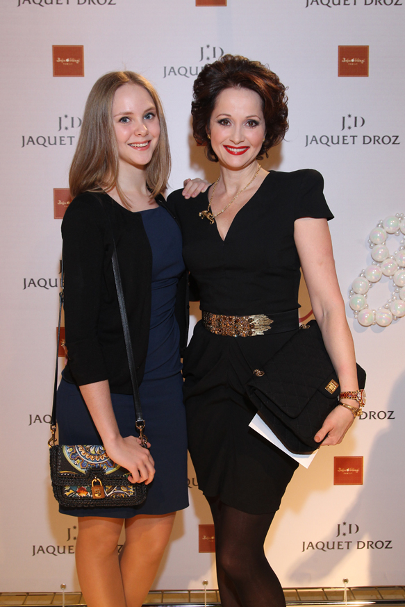 lady_8_jaquet_droz_43.jpg
