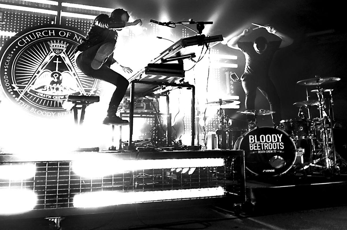  the bloody beetroots, the bloody beetroots фото, the bloody beetroots 2013