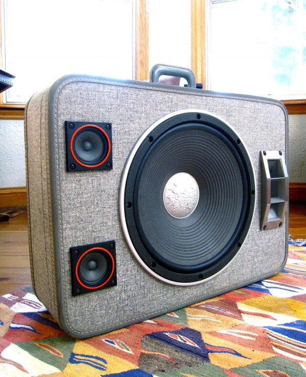 The BoomCase, BoomCase, портативная акустическая система, портативная мини акустическая система, купить портативную акустическую систему, портативная акустическая usb система , портативная активная акустическая система , 
