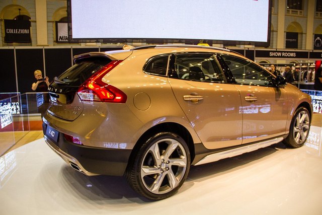 Неделя Моды Volvo в Москве, Volvo V40 Cross Country, Volvo Cross Country фото