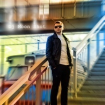 dj - Moon Shot