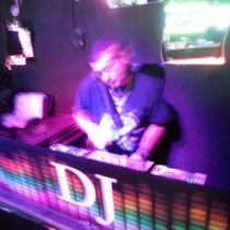 dj - Mr. Lucky