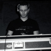 dj - DJ Alien