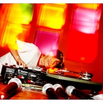 dj - Benjamin Shock