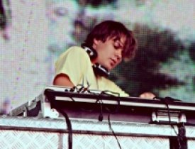 dj - Broken Toy