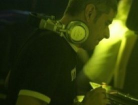 dj - Axel Karakasis