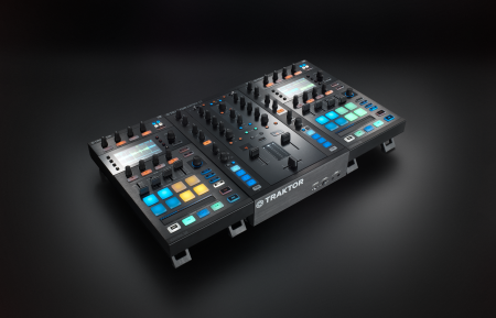 TRAKTOR KONTROL D2-DJ от Native Instruments