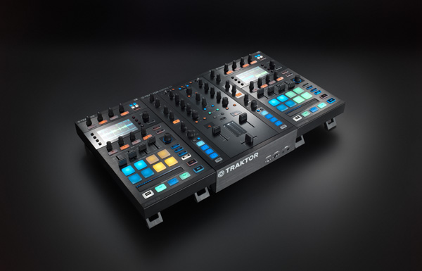 2_traktor_kontrol_d2-dj_.jpg